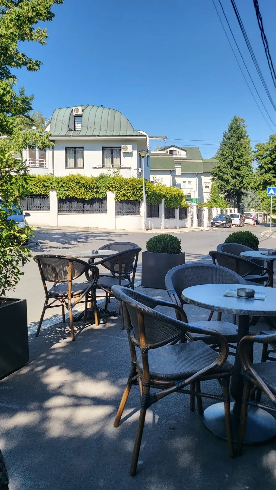 Cafe du Rendez-Vous - 2