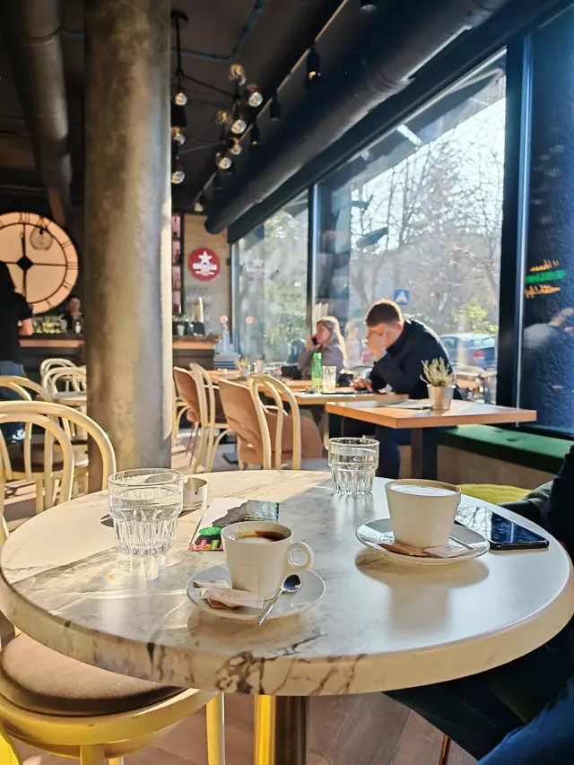 Cafe du Rendez-Vous