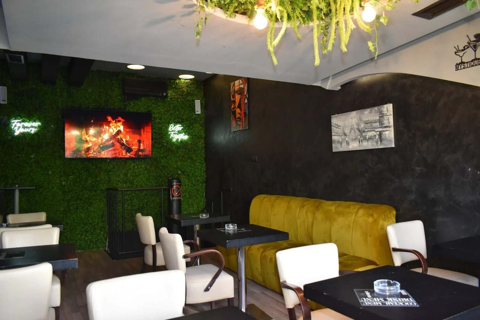 Mystique – Shisha & Cocktail Bar - 1