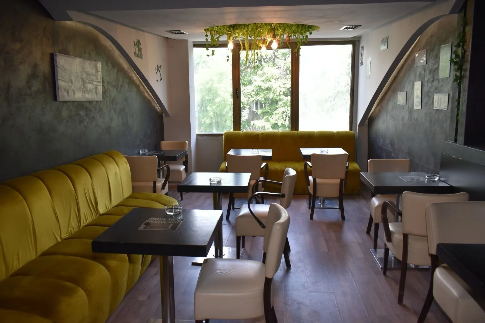 Mystique – Shisha & Cocktail Bar - 2