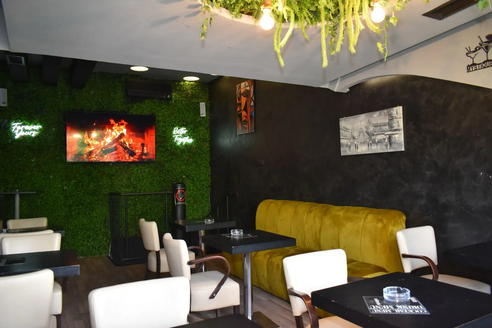 Mystique – Shisha & Cocktail Bar
