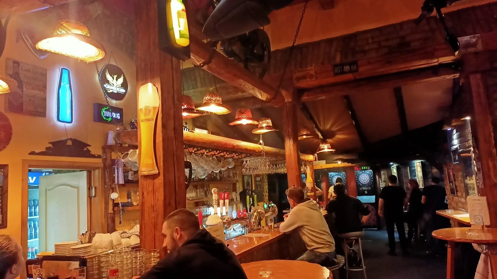 Cafe Bar Oasis - 2