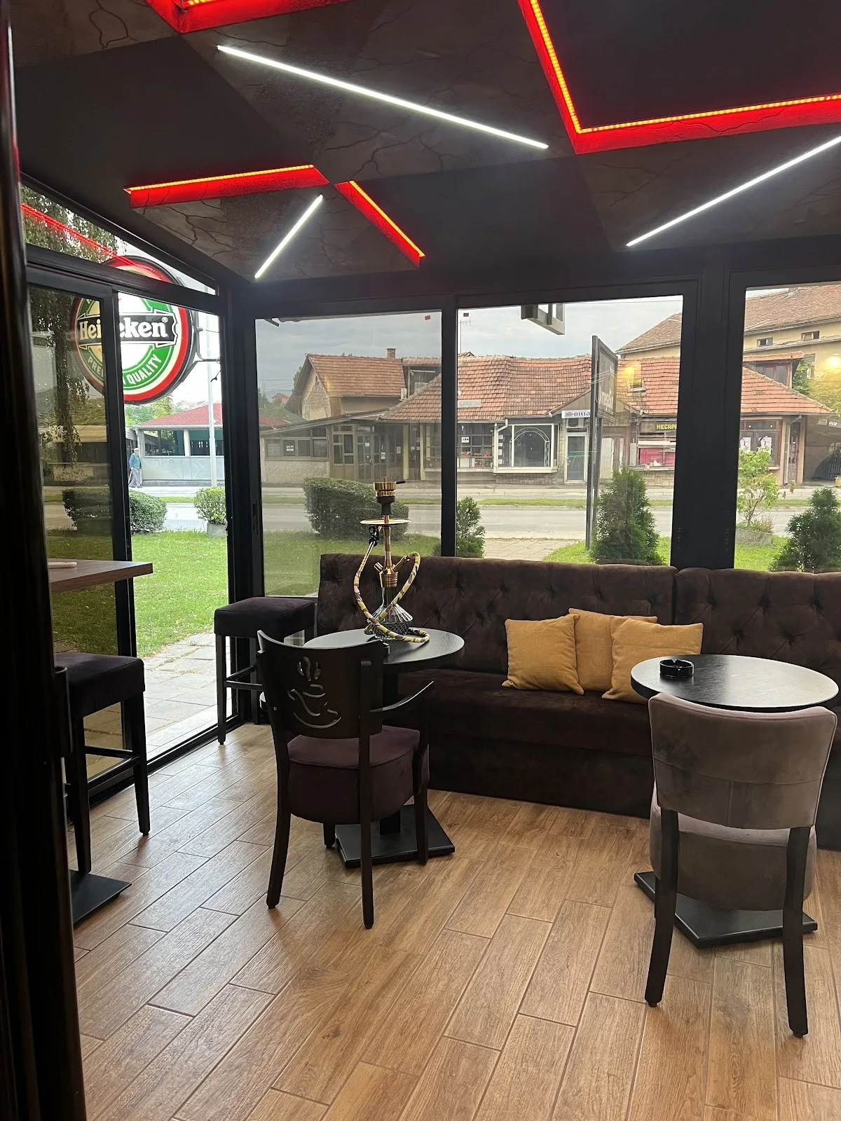Whats Up Shisha bar - 3