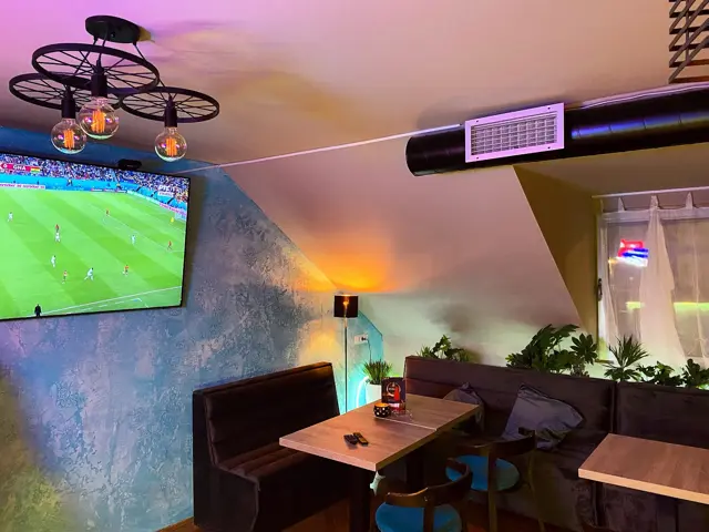Gentleman Bar