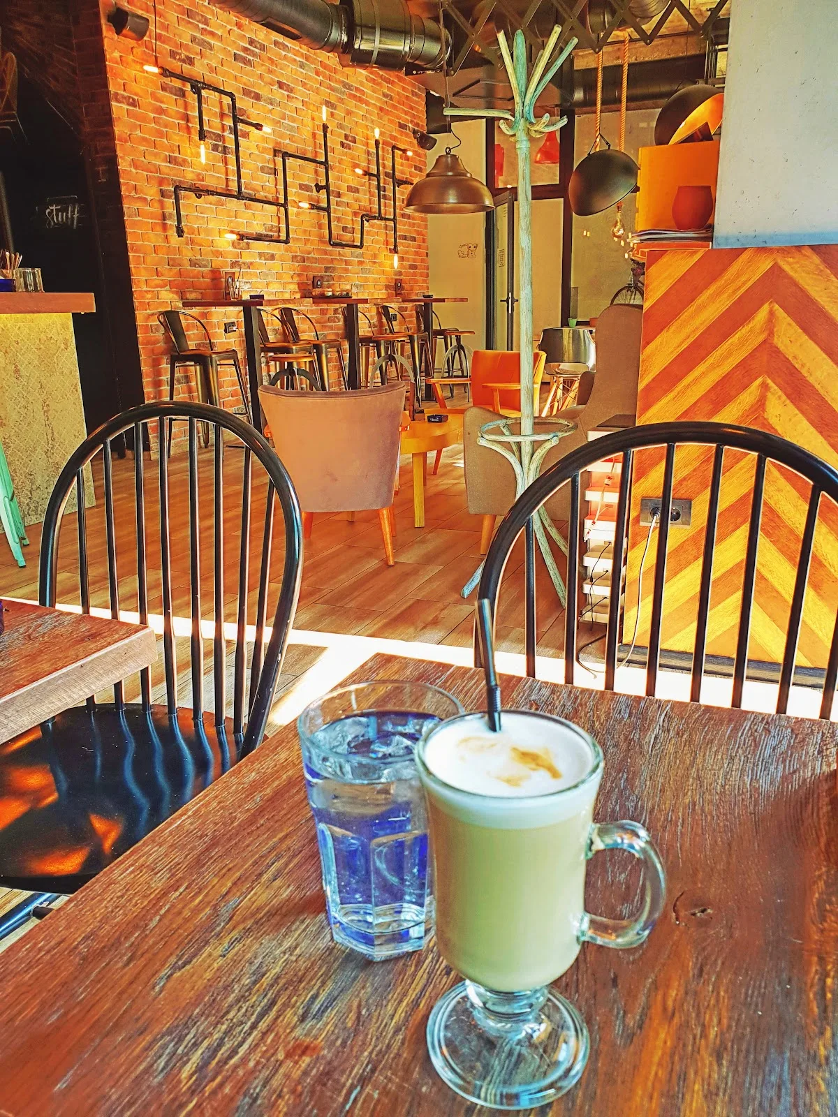 Matinee Cafe & Wine Bar - 2